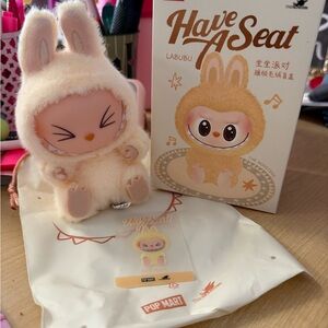 Pop Mart Labubu sisi Figure